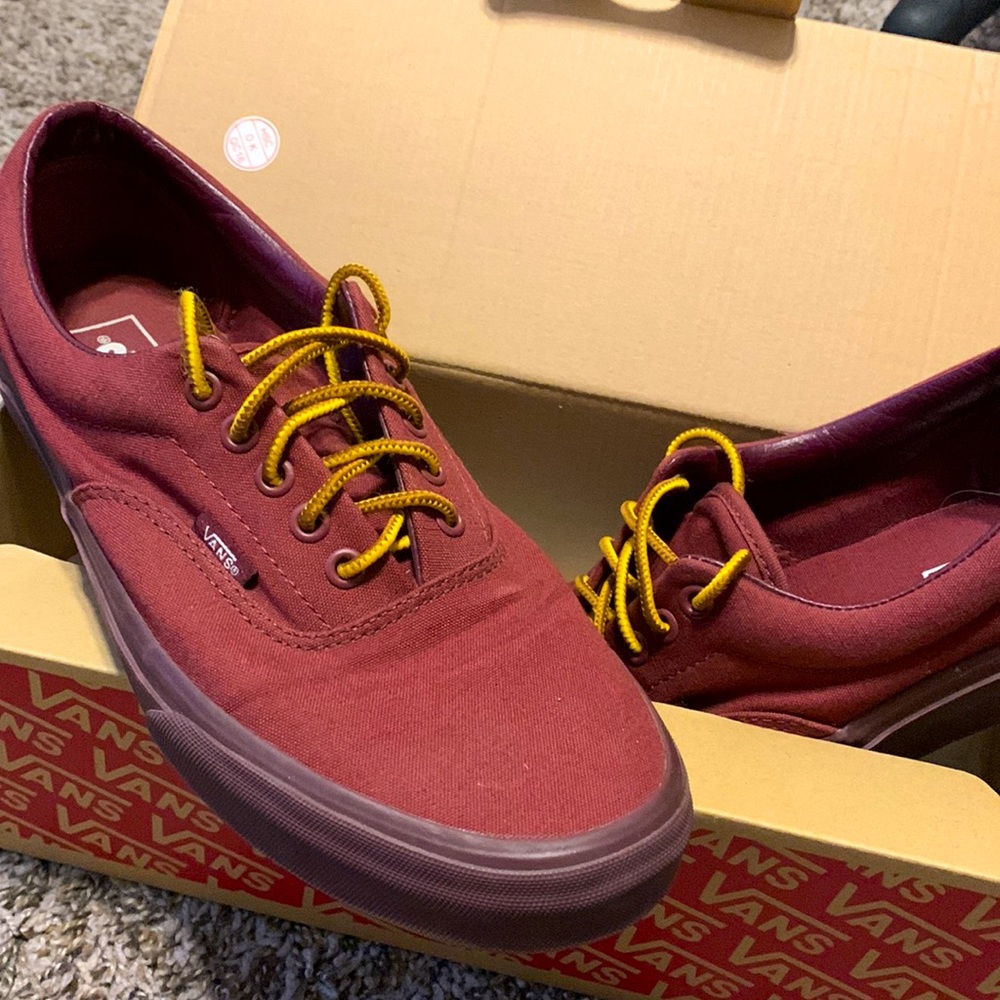 Vans Era Maroon Mens Size 9.5